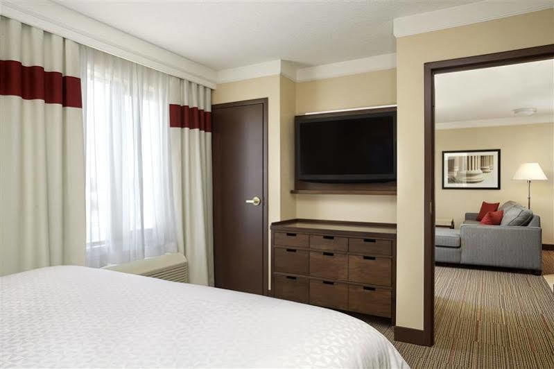 Four Points By Sheraton Kitchener-Waterloo Exterior photo